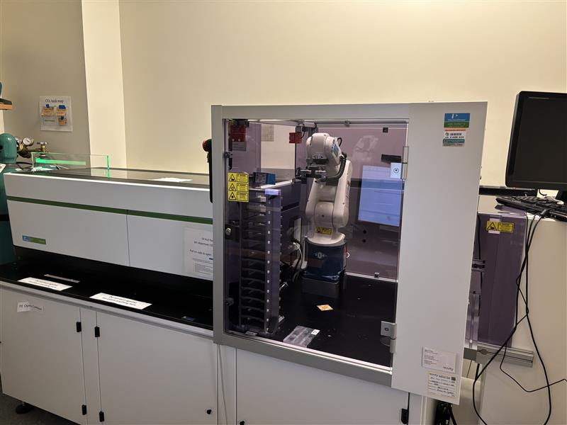 Robot arm attached to the Opera Phenix